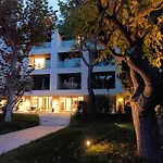 Marina Gardens Boutique&suites Aparthotel 4*