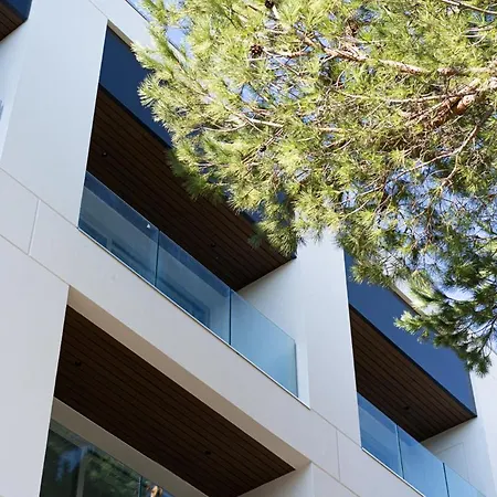 アパートホテル Marina Gardens Boutique&suites 4*