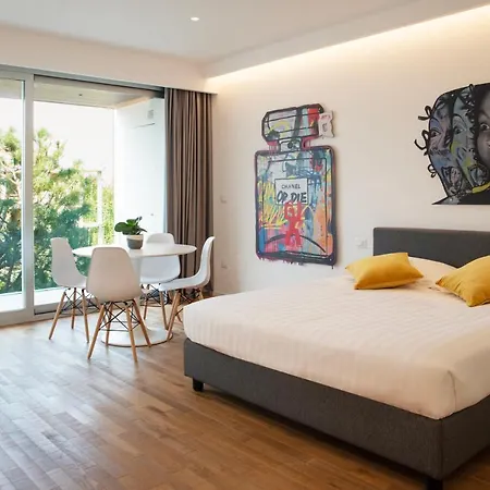 Marina Gardens Boutique&suites アパートホテル フランカヴィッラ・アル・マーレ