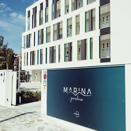 アパートホテル Marina Gardens Boutique&suites 4*