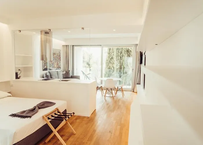 Marina Gardens Boutique&suites